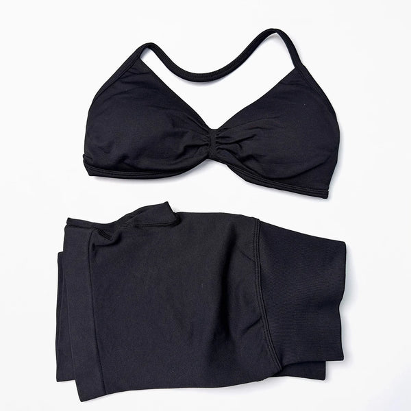 Seamless 2 Pieces Strappy Yoga Halter Bras Sets Scrunch Butt Sports Shorts Quick Dry Backless Gym Crop Tops with Pad Push Up Set